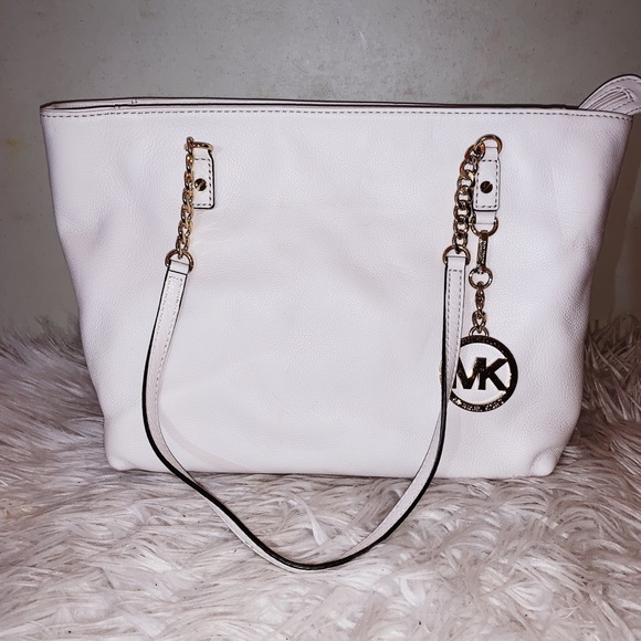 Michael Kors Handbags - Michael Kors Purse